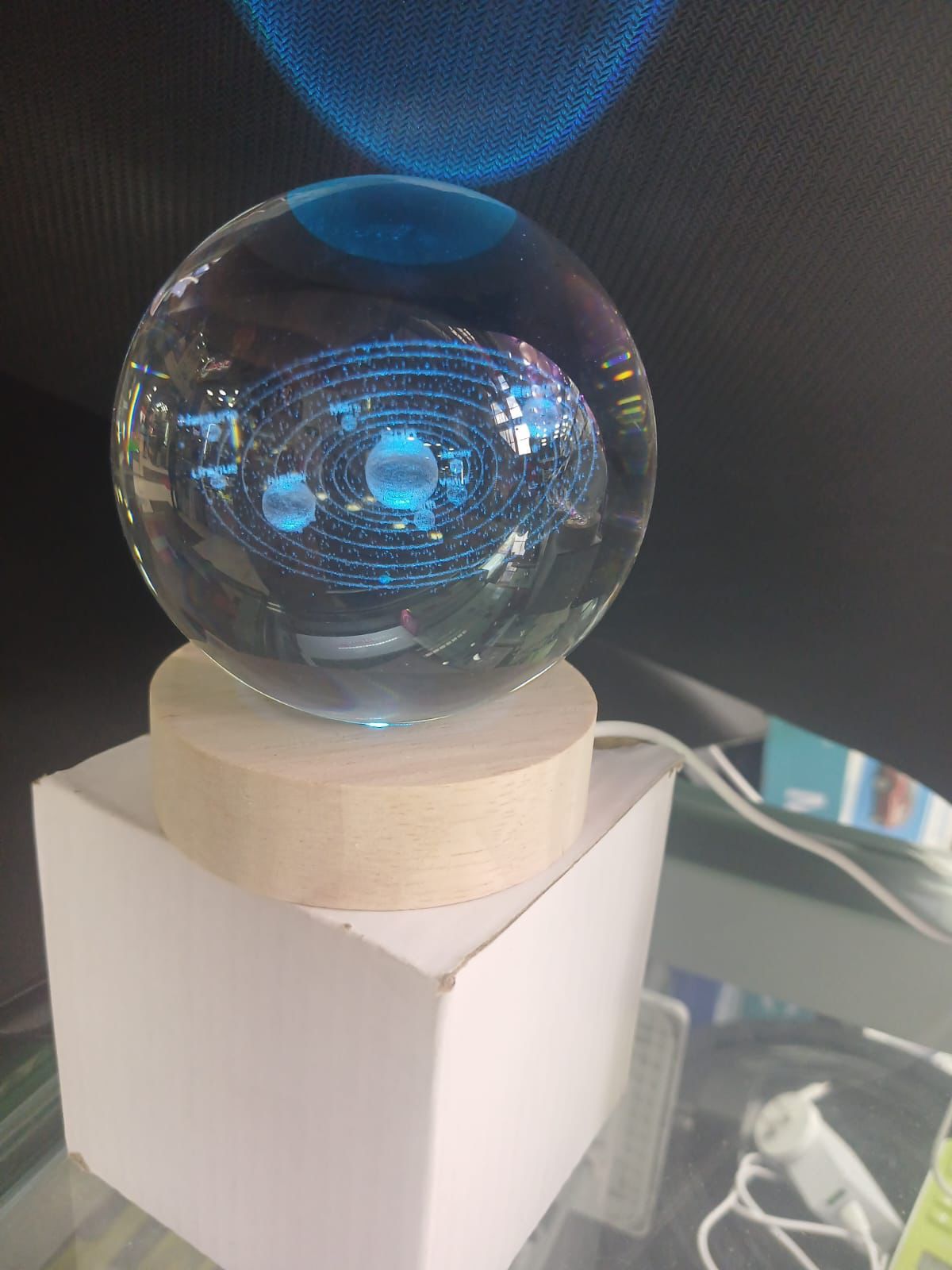 Vista 4 de Lampara Saturno - DISEÑO: Sistema Solar